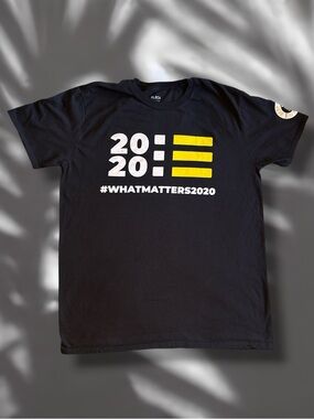 Black Lives Matter 2020 #WhatMatters2020 Graphic T-Shirt - Size Large